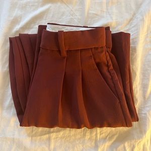 Aritzia Wilfred Carrot Pant